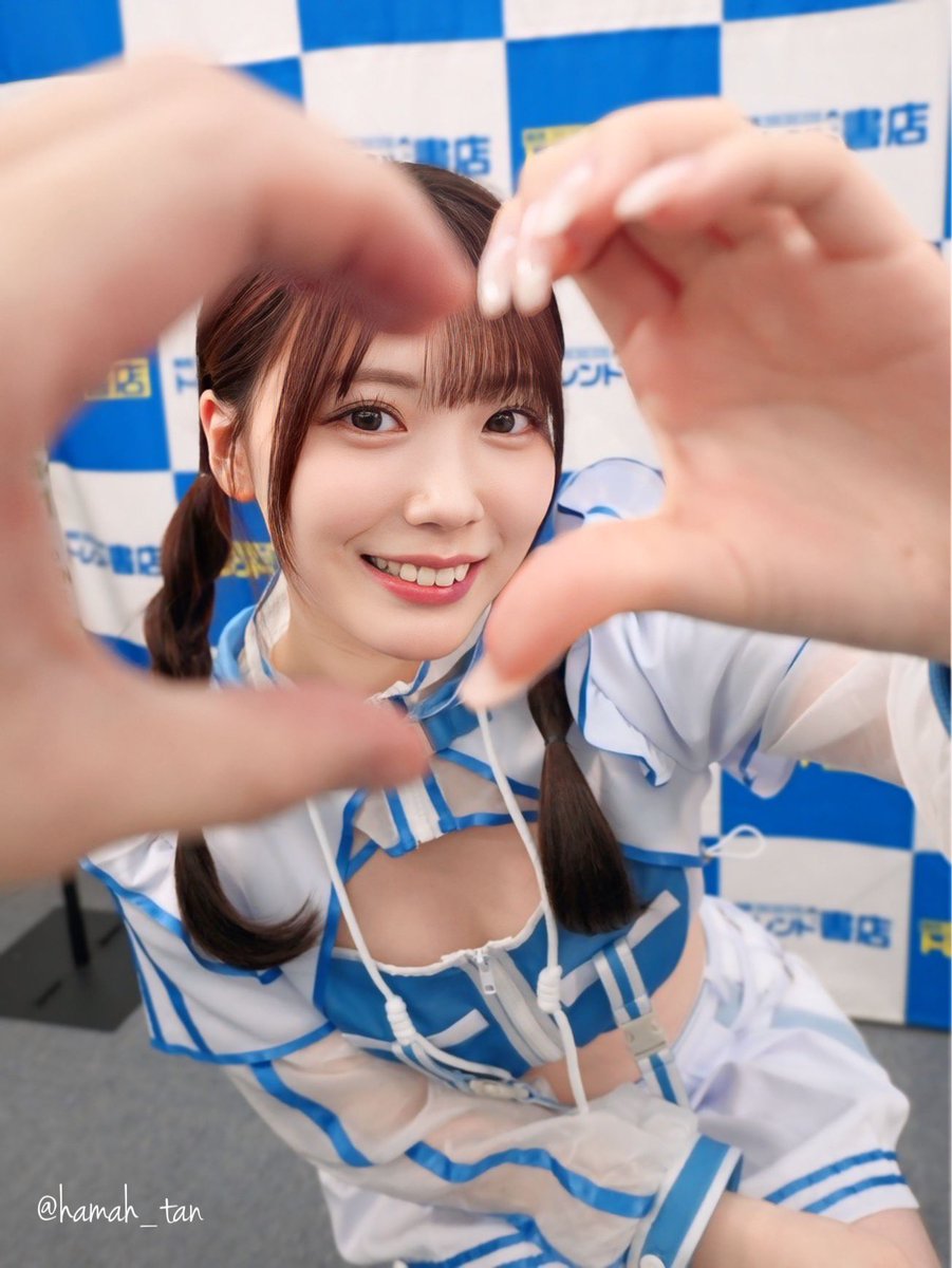 石川澪ちゃん
DVD＆カレンダー名古屋イベント 
2部　後半衣装
2024.11.24
#石川澪
#関西トレンド書店 https://t.co/rxXClxqfv5