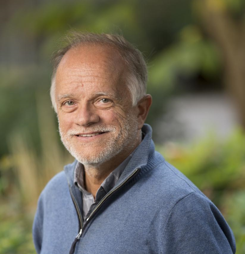 Tot l'equip del CEAB volem expresar el nostre més sincer condol per la pèrdua del Dr. Enric “Kike” Ballesteros.

Biòleg i ecòleg reconegut internacionalment per les seves aportacions científiques i la seva ferma defensa de la conservació de la natura.

Et trobarem a faltar 🖤