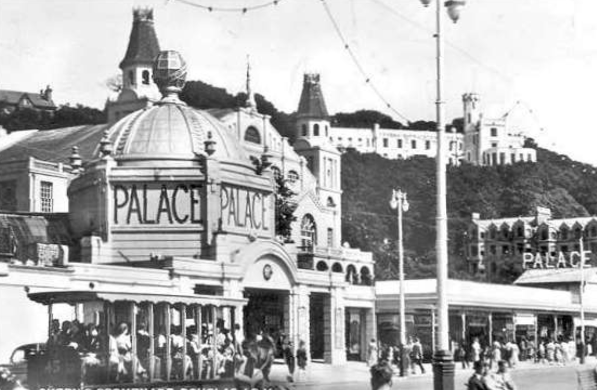 fossroger's tweet photo. #November1918 Theatres and places of entertainment requisitioned for war work are looking forward to a new normal of peacetime. The Palace theatre, Douglas, Isle of Man was used for making aircraft parts but is about to be refurbished and made ready for next year’s summer season. https://t.co/zwSlanvCeD