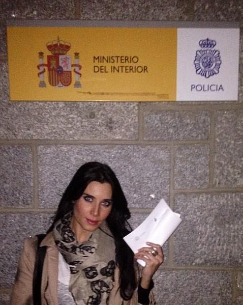Gemma_254's tweet photo. he estado a esto 🤏🏻 de denunciar al hospital 💋 https://t.co/t36pWlb7Ts