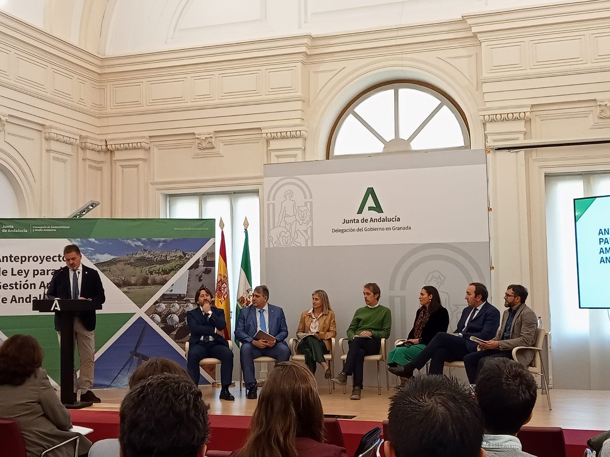 coambaoficial's tweet photo. Expertos/as en #GestiónAmbiental dan su opinión en la mesa de #Retos y #Oportunidades de la nueva #LEGAM
#Granada, participa @juanjoamate Vicepresidente de COAMBA @ManuelFGranada @JuntaGranada @MedioAmbAND https://t.co/9AbOutLHkZ