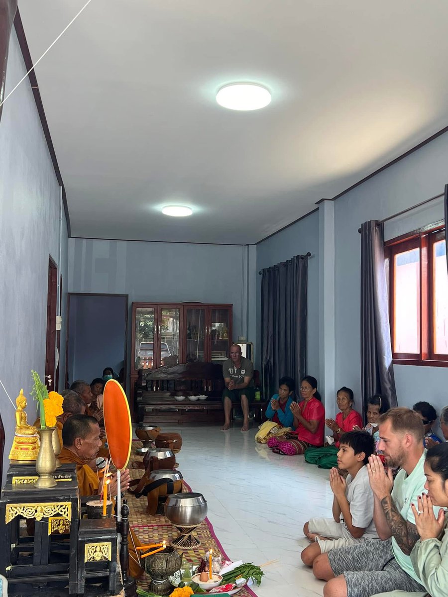 KennyPog tweet media