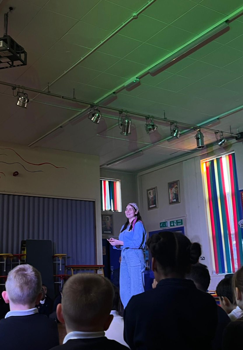 RBC Learning (@rbclearning) on Twitter photo This week <a href="/BirmCons/">Royal Birmingham Conservatoire</a> <a href="/RBCVocal/">RBCVocal</a> students swapped the stage for school halls on their opera scenes tour. 420 primary school children in 4 local schools experienced live performances and learnt about Opera in fun and engaging sessions! Generously supported by <a href="/TheLinburyTrust/">The Linbury Trust</a>. This week <a href="/BirmCons/">Royal Birmingham Conservatoire</a> <a href="/RBCVocal/">RBCVocal</a> students swapped the stage for school halls on their opera scenes tour. 420 primary school children in 4 local schools experienced live performances and learnt about Opera in fun and engaging sessions! Generously supported by <a href="/TheLinburyTrust/">The Linbury Trust</a>.