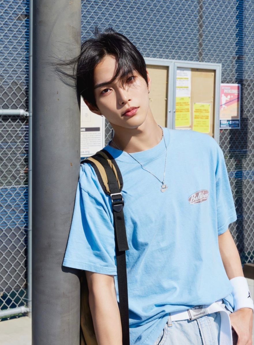 พูดก็พูดเถอะ ซึงฮันไม่ได้เกิดมาเพื่อสีฟ้ากับสีน้ำเงิน แต่สีฟ้ากับสีน้ำเงินต่างหากที่เกิดมาเพื่อซึงฮัน 💙🩵