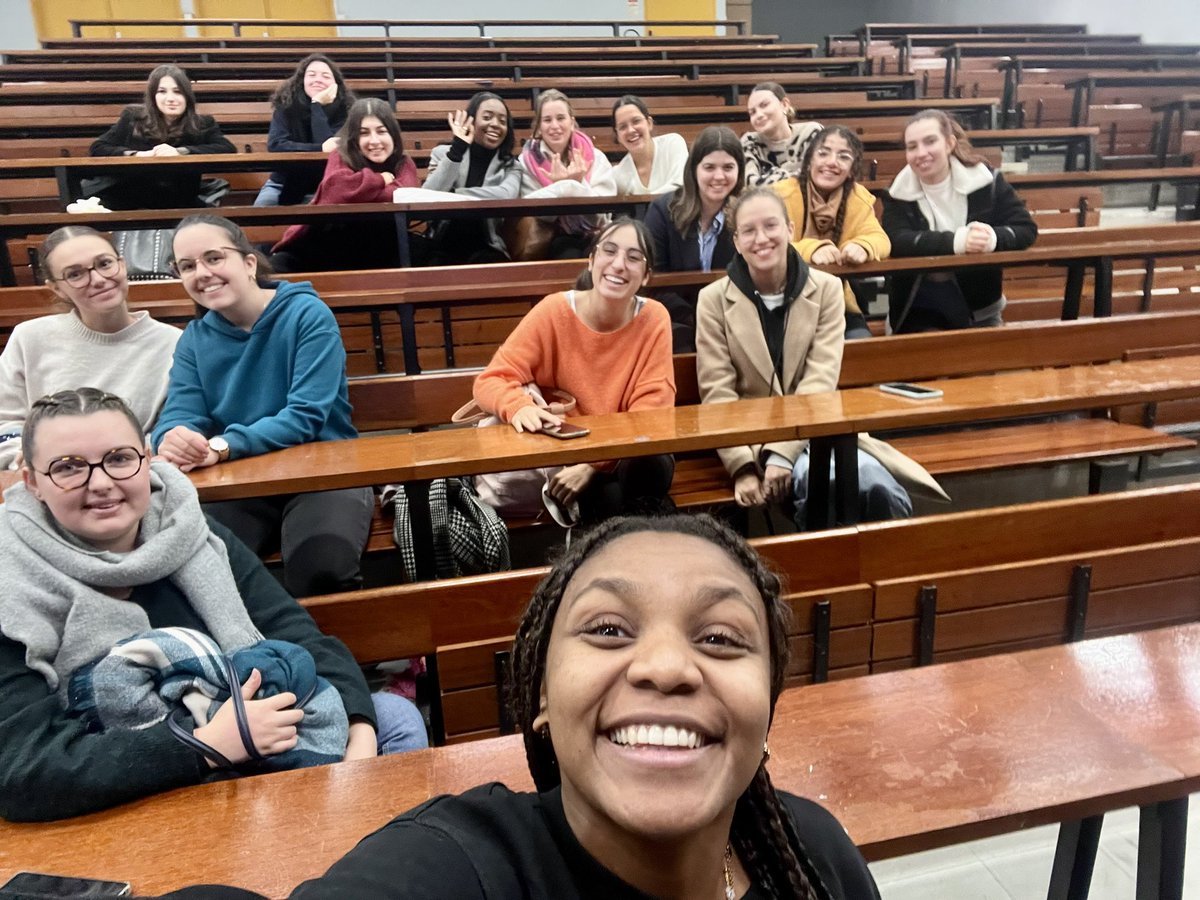 #TDR | J'ai eu le plaisir de rencontrer les #étudiantEs sages-femmes de 2e année à Marseille ! On a échangé sur l'<a href="/ANESF_FR/">ANESF</a> et comment, ensemble, on peut façonner l'avenir de notre formation et profession.

#SagesFemmes