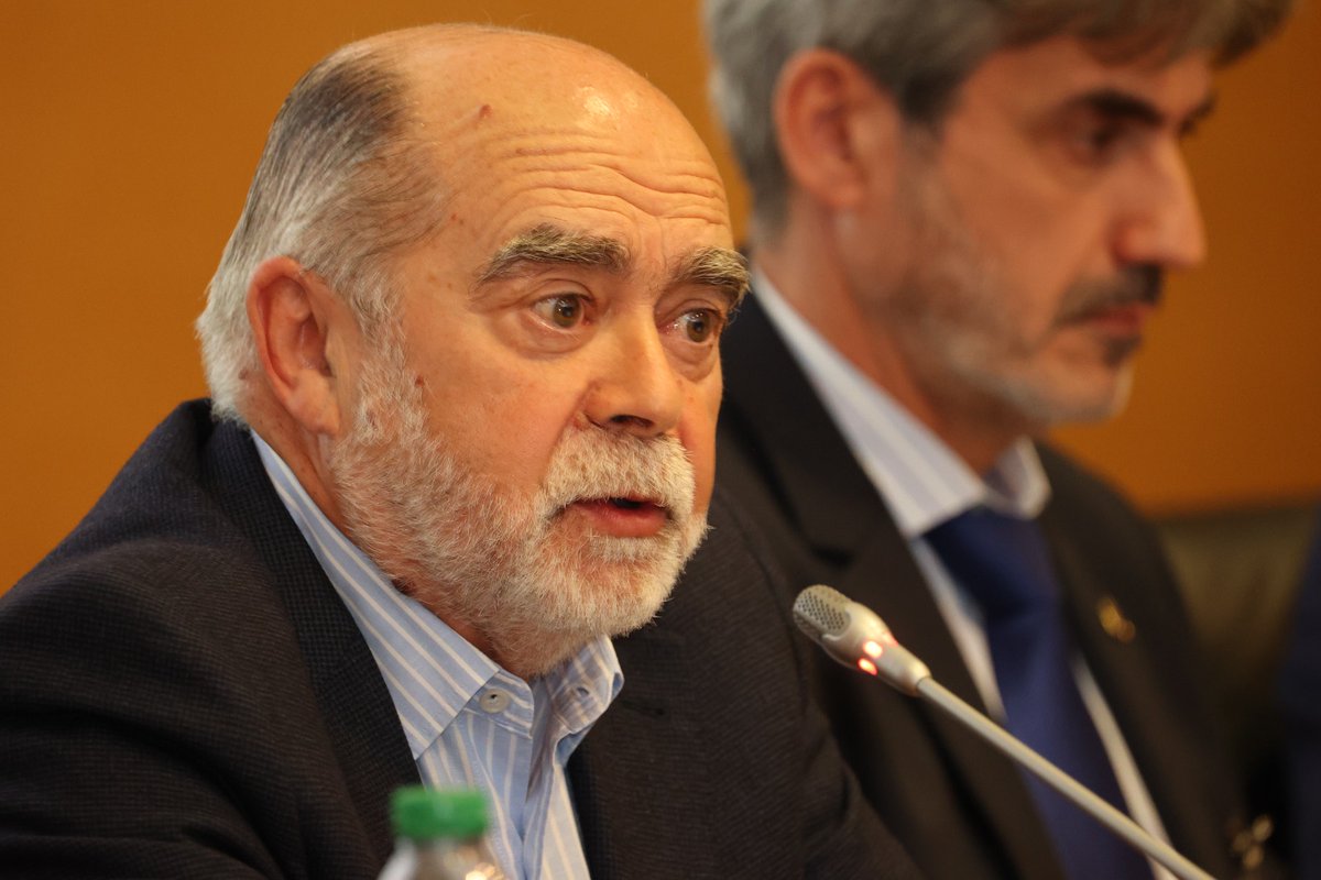 FENITEL_ES's tweet image. José Luis Fernández Carnero, presidente del GT TDT y DAB de @ametic_es nos ha hablado de la evolución de la ICT hacia una monitorización de los datos, para crear un edificio más eficiente y sostenible. 
Acceso al streaming aquí👇
fenitelcom.es
#telcomfenitel #TELCOM2024