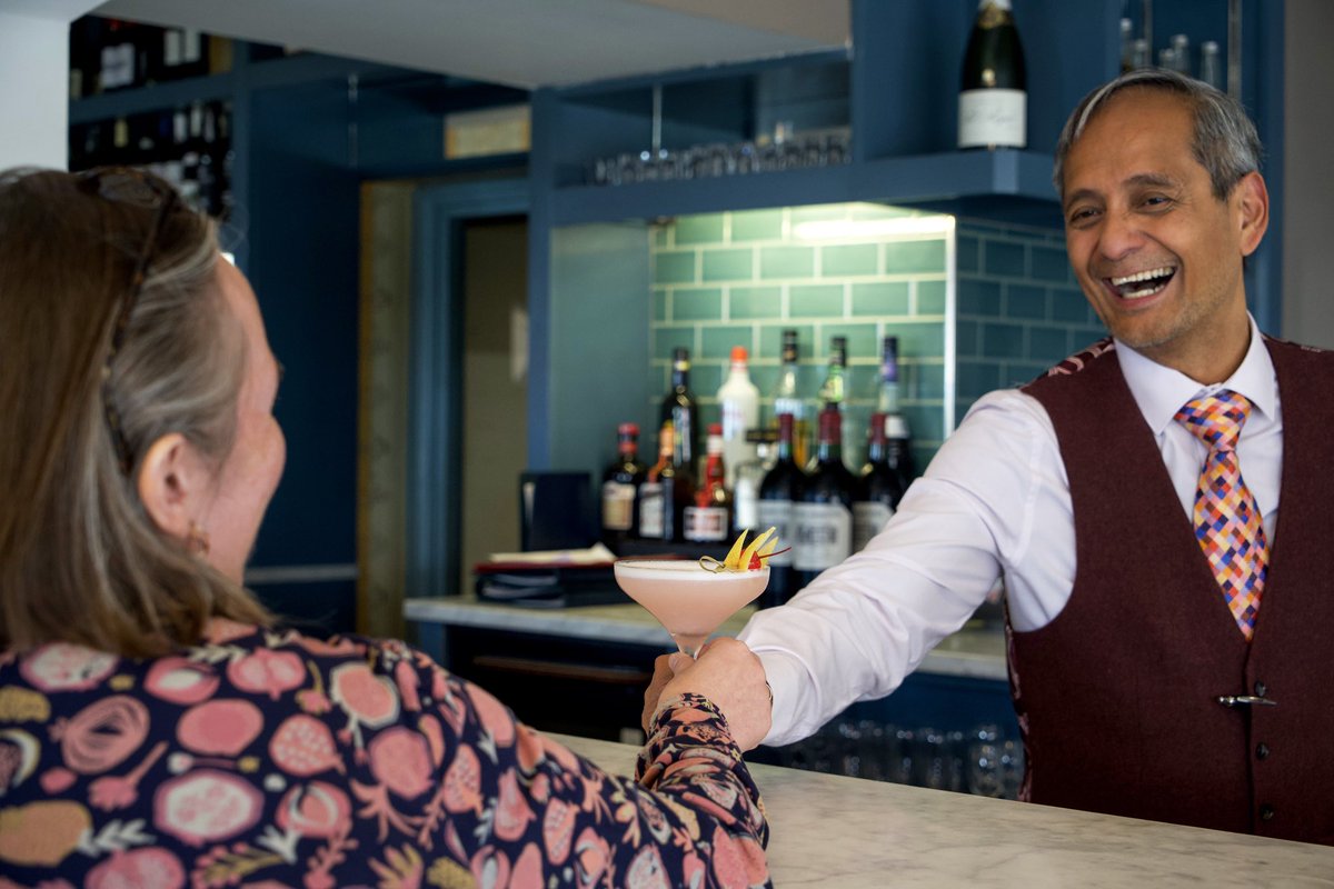 See you at the bar for Happy Hour!

Enjoy 2-for-1 cocktails, Prosecco, and wine by the glass, all perfectly paired with delicious chef’s snacks. Available daily, 5pm–6pm.

*Offer applies to wines and Prosecco by the glass, as well as our selection of Happy Hour cocktails.