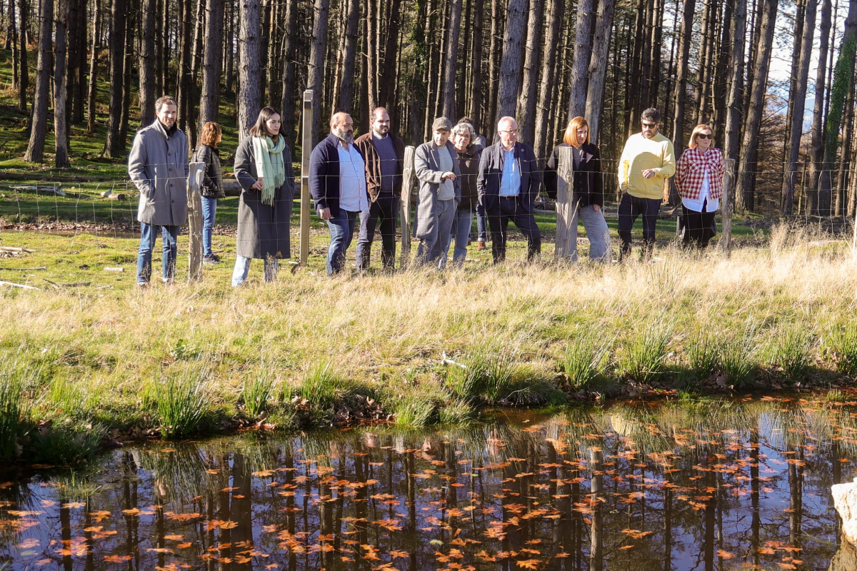 🌿 Gipuzkoa refuerza su compromiso con la biodiversidad y el clima: inaugurados los microhumedales de Lasain-Gogortegi en Aiako Harria. Un proyecto que crea nuevos ecosistemas, actúa como sumidero de carbono y ejemplifica la colaboración público-privada. 🌍✨ #CambioClimático