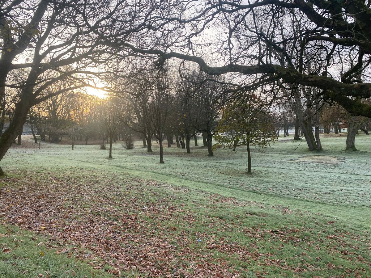 JSAsurveyor's tweet photo. It’s a frosty one this morning here at Stanley Park! ❄️

#surveying #blackpool #frosty https://t.co/6qtbm3wMYv