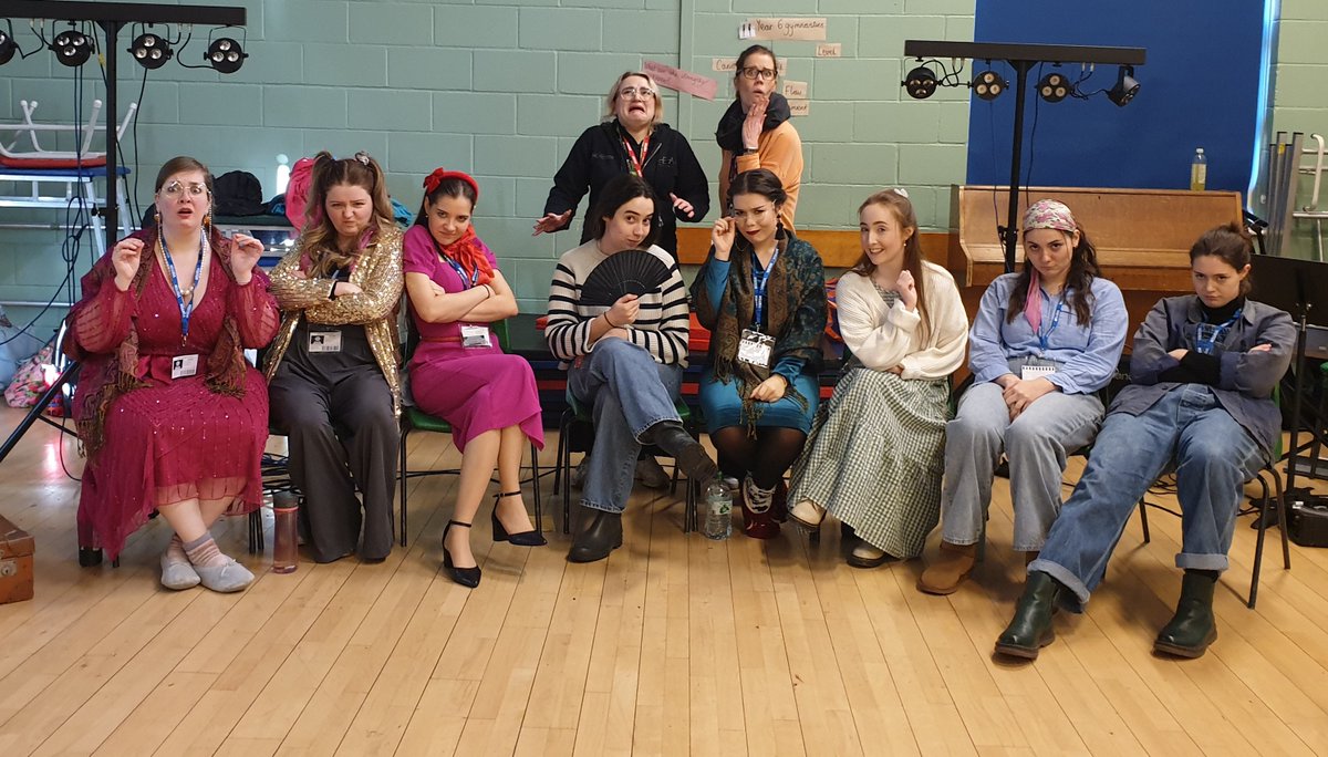 MsSmithAirey's tweet image. Thank you so much to the opera singers from the Royal Birmingham Conservatoire who visited us yesterday and gave such a fabulous performance for year 4. I particularly love the first photo below of the singers in character! @CliftonPrim @RBCLearning