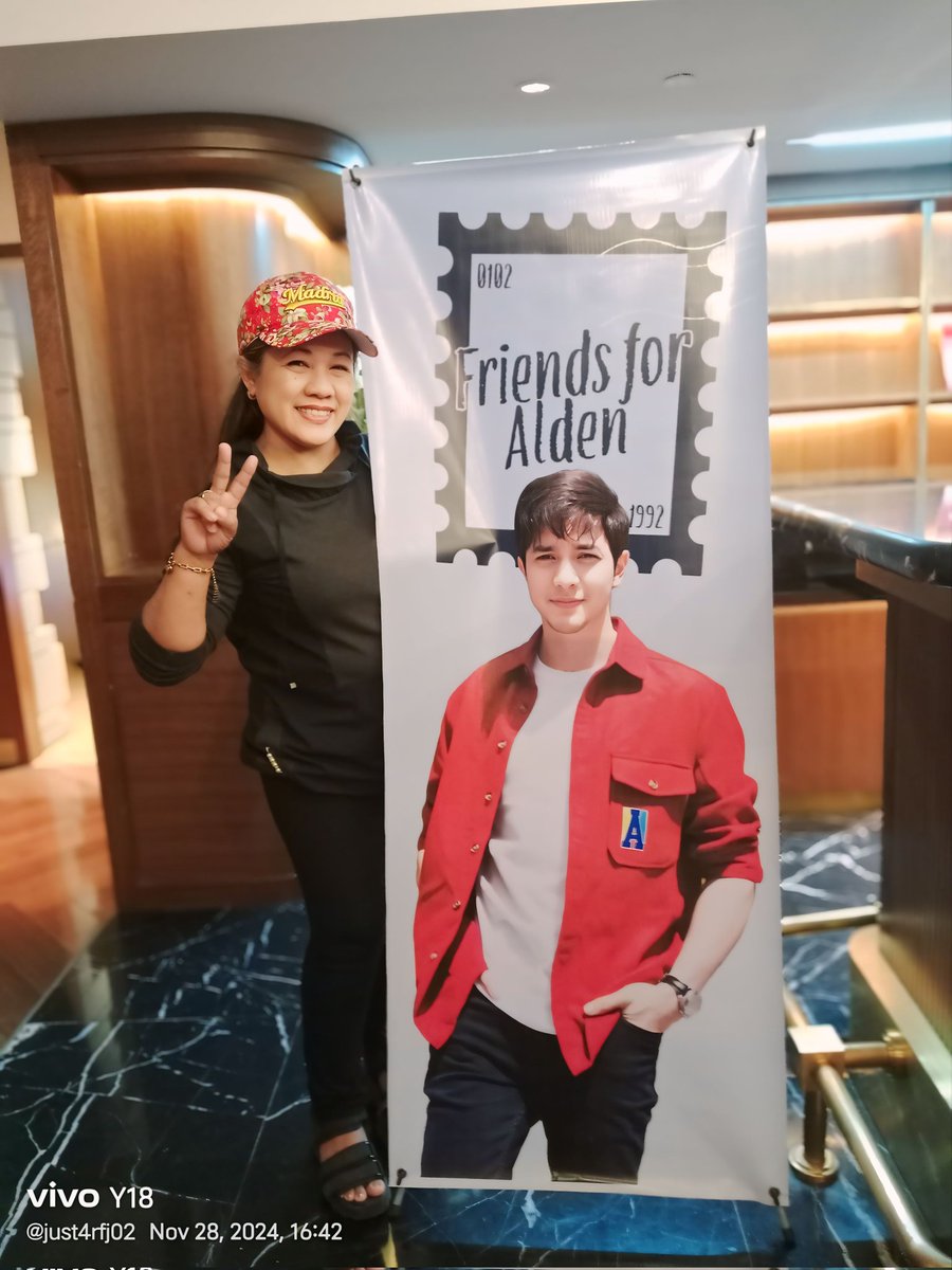 just4rfj02's tweet photo. Thank you so much @FriendsForAlden
@aldenrichards02
#HLAxFFABlockScreening
#HelloLoveAgain
#ALDENRichards https://t.co/iy3r5vvNlP