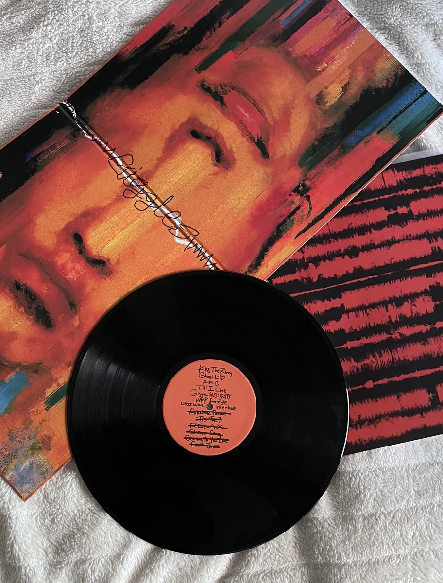 ItsNicaN's tweet photo. My giggles vinyl finally arrived, I can’t be happier!! 🥹

@dabin_kr @CTYL_Official https://t.co/izvjxycITC