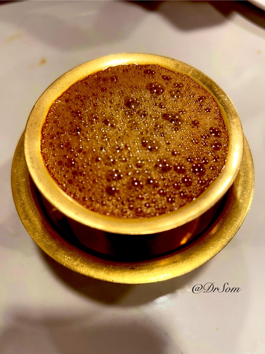 Himalaytrekker's tweet photo. Love my traditional Kaaapi !โค๏ธโค๏ธ
#TeamCoffee #TeamKaapi #LegendaryKaapi #UdupiSpecial #theme_pic_India_foodies