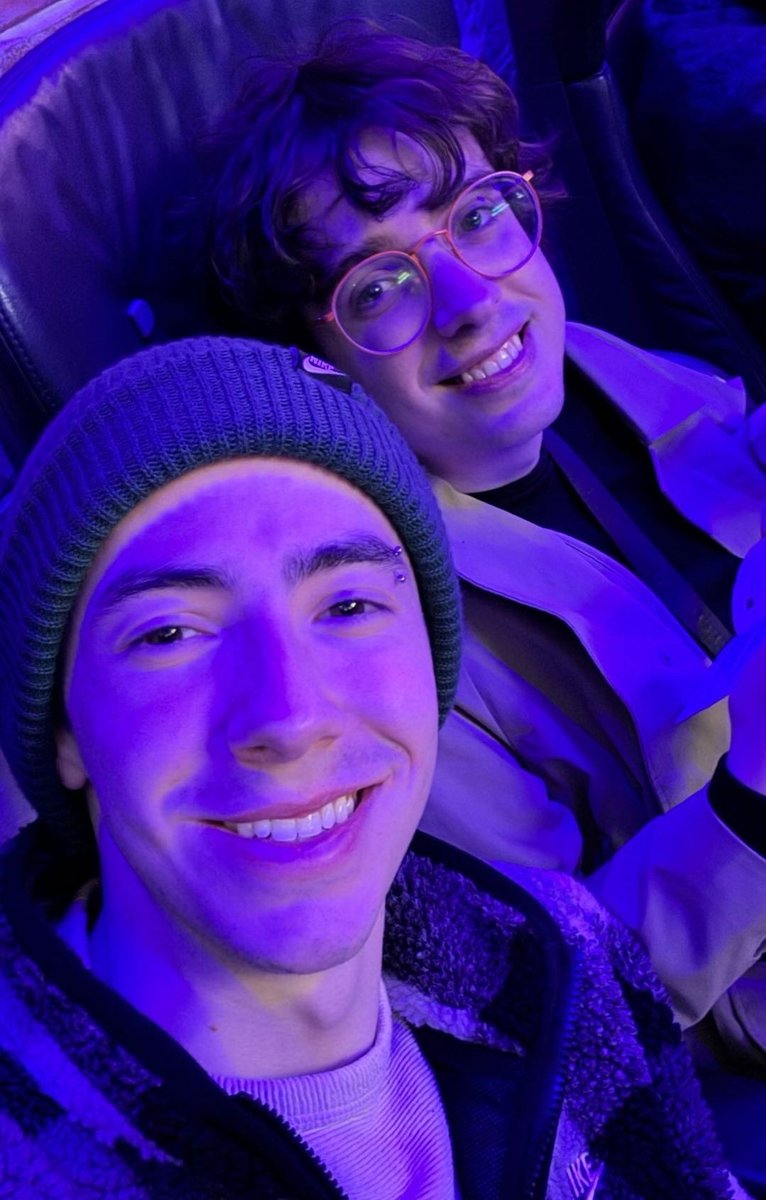 estamos ao vivo em nossa partida decisiva contra <a href="/parivisiongg/">PARIVISION</a> 🇧🇷

Brasil x Brasil
Kaffs x Astini 
Magia x Fé #BLASTSlam