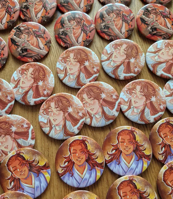 While I'm waiting for the rest of the merch from the printing house, I'm posting photos of merch from previous salesPre-orders for this beauty and more are already open!#tgcf #heavenofficialsblessing #mxtx #hualian 