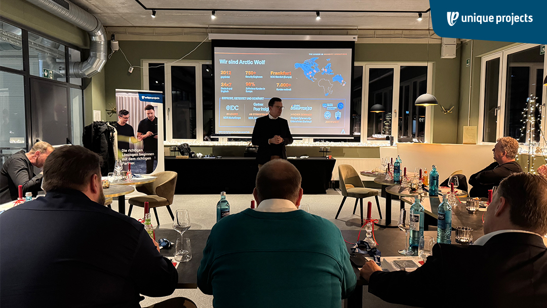 uniqueprojects's tweet image. "Comedy meets Cyber-Security" klingt komisch?
War es auch!
Wir bedanken uns bei Arctic Wolf sowie allen Anwesenden für einen wirklich entspannten, informativen und geselligen Abend.
#uniqueprojects #supportingyoursecurity #anytimeanywhere #CyberSecurity #SOC #ArcticWolf