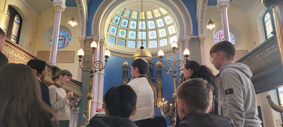 Museums Learning (@museum_learning) on Twitter photo Pupils from Holyrood Secondary and Cathkin High schools enjoyed a tour of Garnethill Synagogue yesterday (despite the cold!). They are working together to host an event for HMD at St Mungo Museum of Religious Life and Art in January 2025. Pupils from Holyrood Secondary and Cathkin High schools enjoyed a tour of Garnethill Synagogue yesterday (despite the cold!). They are working together to host an event for HMD at St Mungo Museum of Religious Life and Art in January 2025.