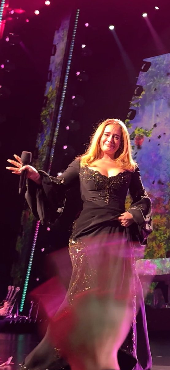 aussiegirl_6677's tweet photo. Miss you so much 🥺❤️ #adele https://t.co/ygaVOrrWlC