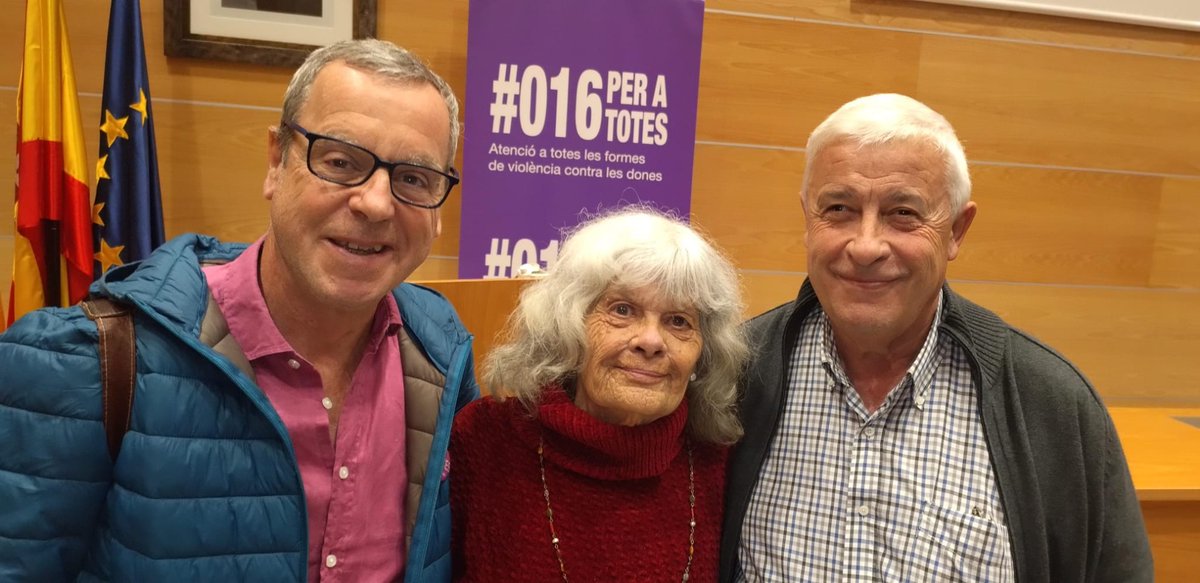 HomesPer's tweet photo. Hem assist al lliurament dels premis #Meninas2024 que han atorgat al Col·lectiu Pelvis  i Dones en Dansa.
HxI felicita a aquestes dues entitats de dones valentes i compromeses amb  la lluita contra la violència de gènere. #NiunaMasniunaMenos https://t.co/TskxURLGep