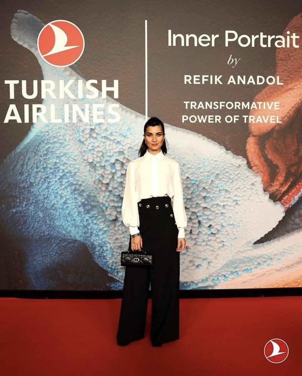 lus2207's tweet photo. turkishairlines
•
#TurkishAirlines #InnerPortrait #tubabüyüküstün https://t.co/3CCnliaQpq