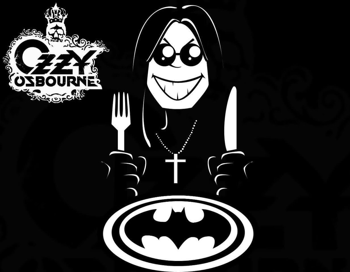 OzzyOsbourne's tweet photo. Happy Thanksgiving 🍽🍁 
https://t.co/6TotruY9ku https://t.co/ErNqSJv7nK