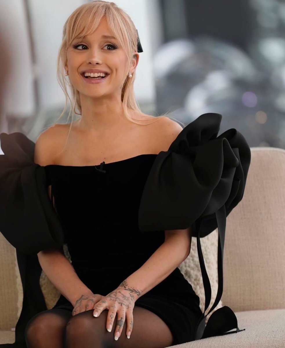 We moved on from this look way too fast …