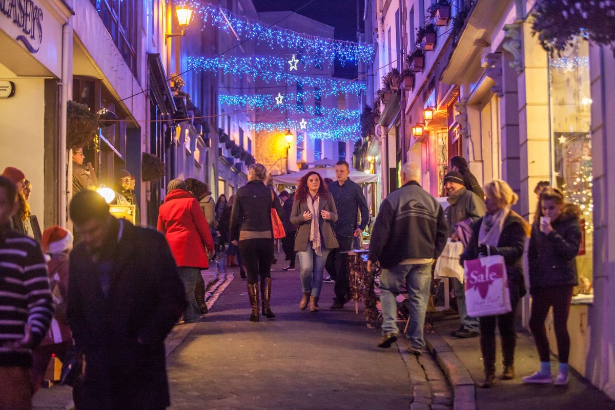 As Christmas approaches, some parking time limits in town will be changing once again to make it easier for islanders to enjoy the festivities in St Peter Port and support local businesses 🎁

Read more at gov.gg/Christmas-park…