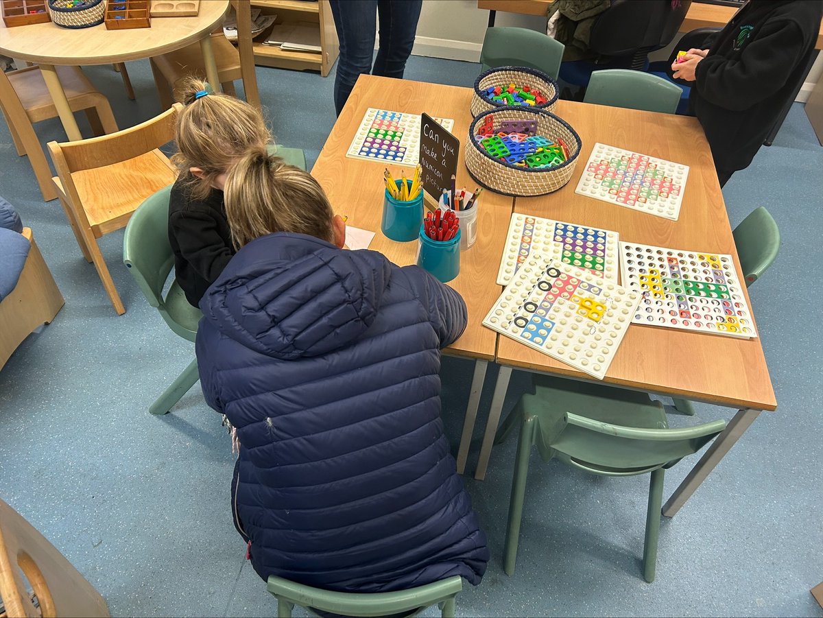 Reception had their first 'stay and do' maths session! Parents and carers were able to join in with maths activities and see what their children have been learning. We'd like to thank everyone for their continued support.