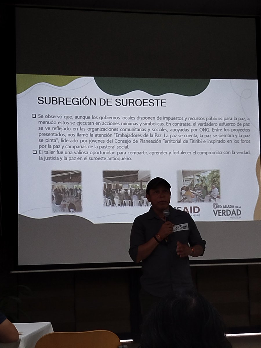 DiegoHD42501510's tweet photo. El esclarecimiento de la verdad, avance de recomendaciones, trabajo articulado, participación activa y alertar nuevos riesgos en las 9 subregiones. Hoy, en "Encuentro Departamental red aliada por la Verdad en Antioquia", para afirmar la esperanza en la paz en los territorios!! https://t.co/wS029BkucQ
