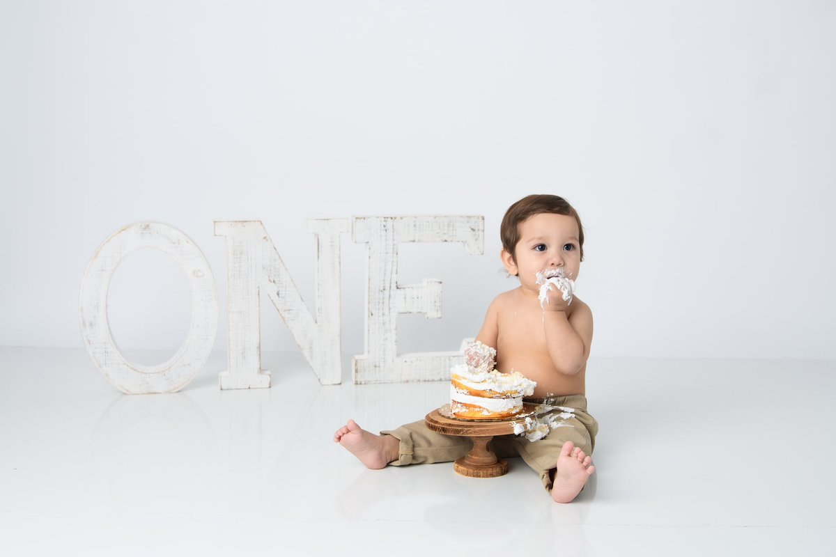 Happiest of birthdays to my handsome baby boy. I can’t believe you’re already one🥲🥲🤍 I love you Christopher Ray!