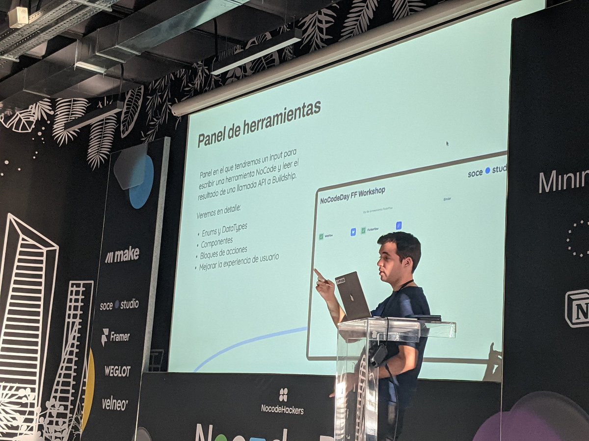 jacindeveloper's tweet photo. Tenemos a @adriasoce haciendo el workshop de @flutterflow en el #NoCodeDay de @nocodehackers. https://t.co/Se6SXF5PWE