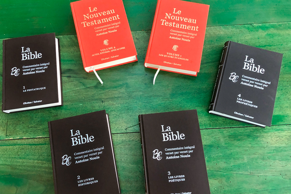 Toute la #Bible commentée, verset par verset
En 6 volumes et plus de 4500 cents pages, le pasteur Antoine Nouis a commenté chaque verset de la Bible. Le dernier volume, consacré aux livres prophétiques, vient de paraître chez <a href="/EditionOlivetan/">Éditions Olivétan</a> et Salvator
reforme.net/theologie/tout…