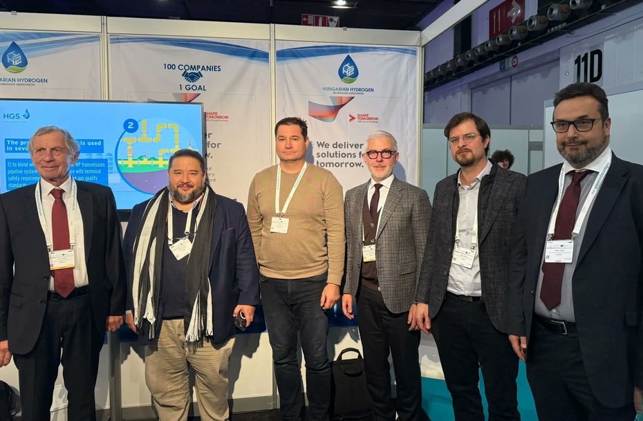 fuelcellsworks's tweet photo. Ukraine--Unlocking Green Reindustrialization: 3 Seas #Hydrogen Council's Strategic Vision for CEE
#GreenEnergy #CEERegion #HydrogenNow #H2 #GreenHydrogen
https://t.co/T2Dt3gTp04 https://t.co/PJ9tkjbv9e