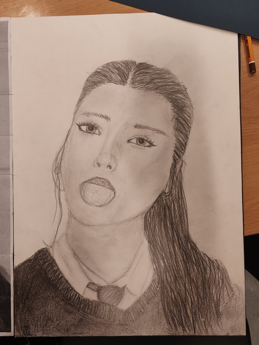 MrsGMcPherson's tweet photo. How amazingly talented are my S3 class!? Making some incredible progress with their expressive folios. Absolutely love seeing these drawings progress every Thursday P7!! ✏️✨ #art #drawing #tonaldrawing #selfportraits https://t.co/BfAUGq9IzD