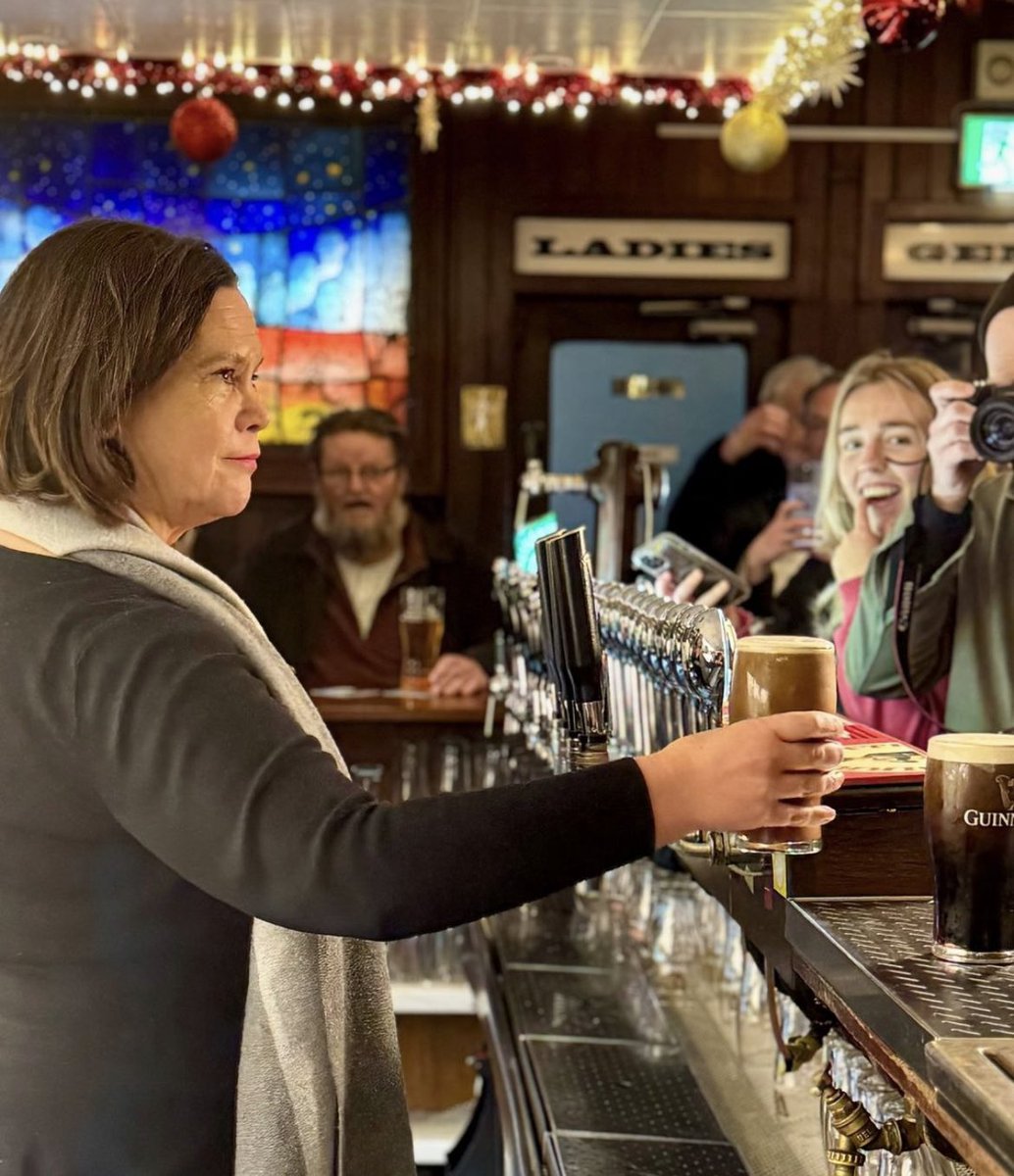 darrenjokeeffe's tweet photo. Cheers to change! 🍻 

For a new government. 

For a new Taoiseach. 

Votáil Sinn Féin. 

#GE24 https://t.co/roa3E9sgzX