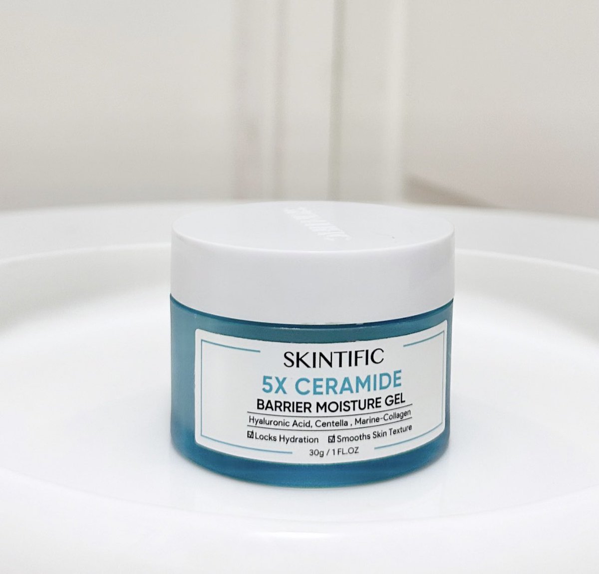 ชอบมอยส์เนื้อเจล 5X CERAMIDE ของ #SKINTIFIC มากกก ใช้แล้วรู้สึกว่าผิวแข็งแรงขึ้น แล้วผิวนุ่มชุ่มชื้นมาก หน้าก็คือไม่แห้งเลย💧✨ แล้วลดอักเสบ ลดรอยแดงดีด้วย คุมความมันได้ยาวนานถึง 24 ชม. เริ่ด! ใช้ได้ทุกสภาพผิวเลยน้า https://t.co/iZogtCJSsO