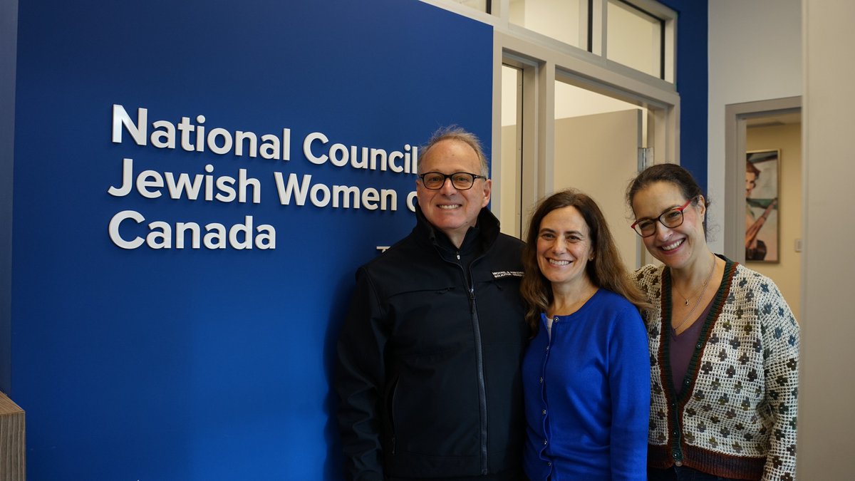 TeamKerzner's tweet image. It was wonderful to be at the National Council of Jewish Women of Canada in #Yorkcentre for Mitzvah Day, where I attended the Fill A Purse For A Sister campaign which  provides purses filled with personal necessities to women in shelters and will assist 1700 people this year.…