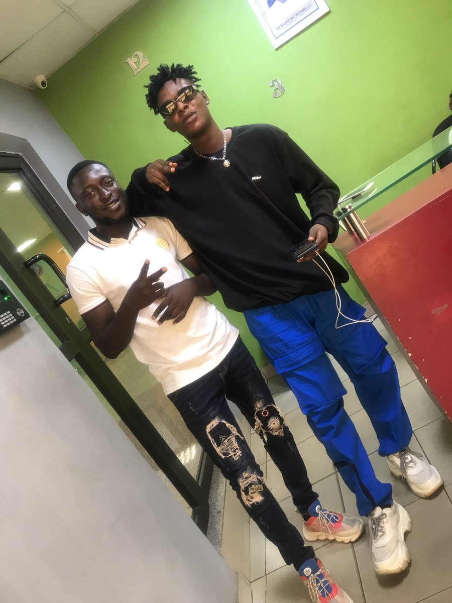 itsofficiallarz's tweet photo. First radio tour with @officialyoungai at @THEBEAT979FM and @Naija102FM ….my boy is also dropping #soundsofAI(Vol2) tomorrow…please stream and share
https://t.co/6FO6gJ8b58 https://t.co/TgMtz5BkB3