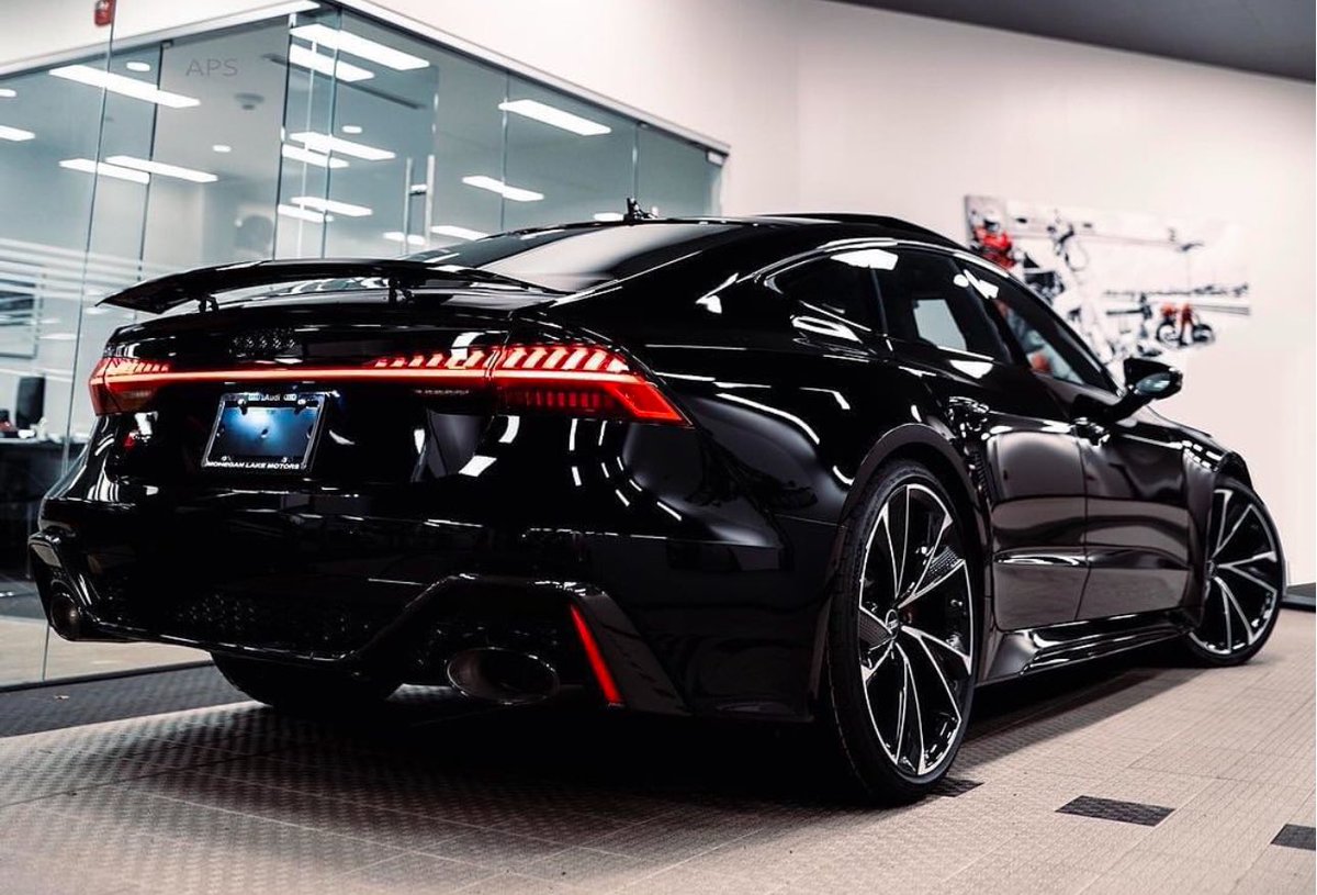 carpxrnpicx's tweet photo. Audi RS7 https://t.co/LhvRSpS9Py