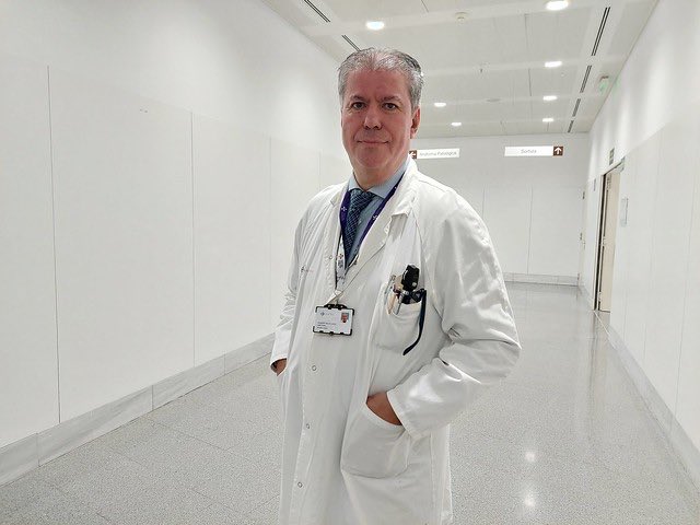 📣📣📣

El Dr. Robert Belvís Nieto, jefe de nuestra Unidad 🧑🏻‍⚕️🧠, ha sido nombrado Coordinador del Grupo de Estudio de Cefaleas de la Sociedad Española de Neurología!!! 

Enhorabuena!!! 👏🏼👏🏼👏🏼