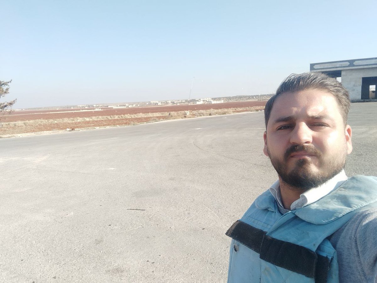 AlleriaYukari's tweet photo. Das proximidades da cidade de #Dadikh, na zona rural de #Idlib, onde está localizada a estrada internacional
As coisas estão a melhorar e o exército absorveu o ataque, e atualmente há uma calma cautelosa com intensos disparos de artilharia contra as posições dos militantes. https://t.co/XnwN84zqch