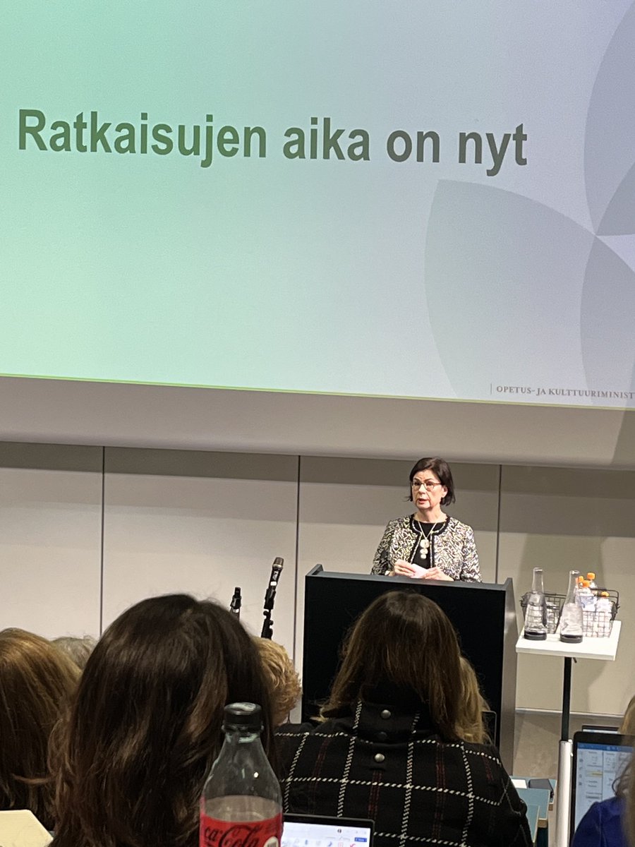 Mari Walls (@_mariwalls) on Twitter photo Korkeakoulujohdon päivät #kkjohto2024 <a href="/okmfi/">Opetus- ja kulttuuriministeriö</a> Lahdessa | ”Pitää ajatella riittävän isosti” sanoo @AnitaOKM | Koulutustasomme vaatii loikan. TKI vaatii fokusta, vahvuuksille rakentamista ja uuteen panostamista. Tarvitsemme myös osaamista maailmalta. 💎💎💎 Korkeakoulujohdon päivät #kkjohto2024 <a href="/okmfi/">Opetus- ja kulttuuriministeriö</a> Lahdessa | ”Pitää ajatella riittävän isosti” sanoo @AnitaOKM | Koulutustasomme vaatii loikan. TKI vaatii fokusta, vahvuuksille rakentamista ja uuteen panostamista. Tarvitsemme myös osaamista maailmalta. 💎💎💎