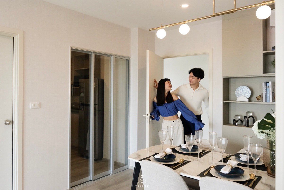 triplexanywhere's tweet image. ELIO SATHORN - WUTTHAKAT คอนโดมีเนียมที่คนมีคู่ไม่ควรพลาด💛💙 ให้กู้ร่วมง่าย กู้สบาย ไร้ข้อกังวลใดๆ ผ่อนเริ่ม 15,000 บ/ด* เท่านั้น เค้ามากับ Concept “Everyday Vacation” ที่ชวนทุกคนมาทำทุกวันให้เป็นวันพักผ่อน

#ELIOSATHORNWUTTHAKAT
#ANANDADEVELOPMENT
#คอนโดมีเนียม 
#สาทร
#วุฒากาศ