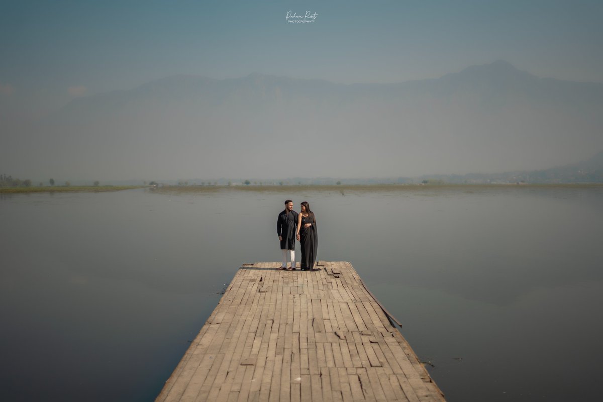 RootsPahari's tweet photo. Pre-wedding shoot in Dal Lake, Srinagar, Jammu &amp; Kashmir. by pahari roots Photography https://t.co/SJeg9vZ2e6