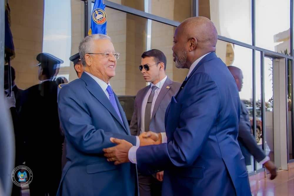 SoVKasbl's tweet photo. Diplomatie parlementaire  historique de la #RDC au Caire : Le Président @VitalKamerhe1 et son homologue égyptien Hanafi Guebalï renforcent la coopération parlementaire entre la RDC et l’Égypte. @BillyKambale1 @uncrdc @MichelMoto1 @CibalwiraGlordy @AlainMadilu https://t.co/KzmWWRsfGq