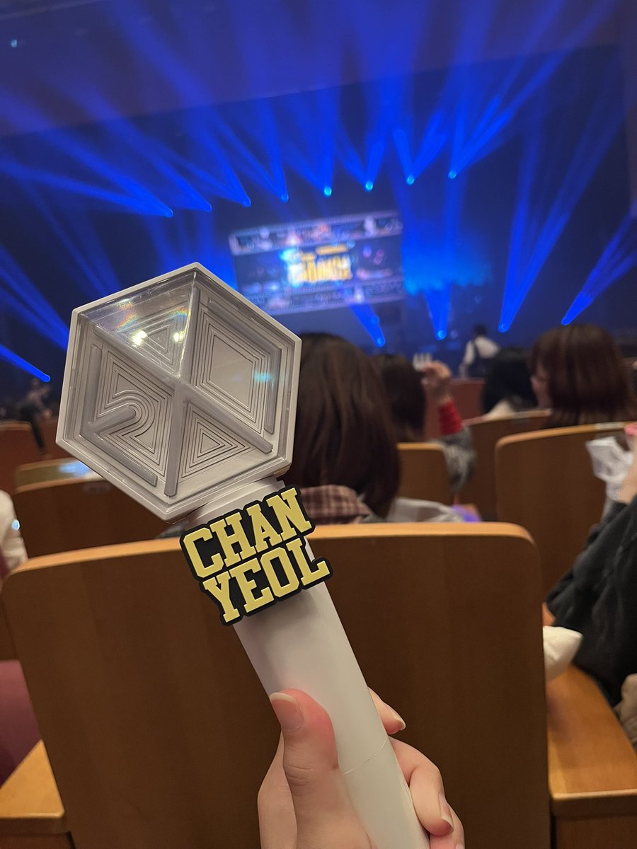 pcy_0606's tweet photo. 誕生日当日お祝いできて幸せでした🎂💛

やっぱりチャニョルは可愛いよ🥰

#チャンヨル_OSAKA https://t.co/de07kKoVrr
