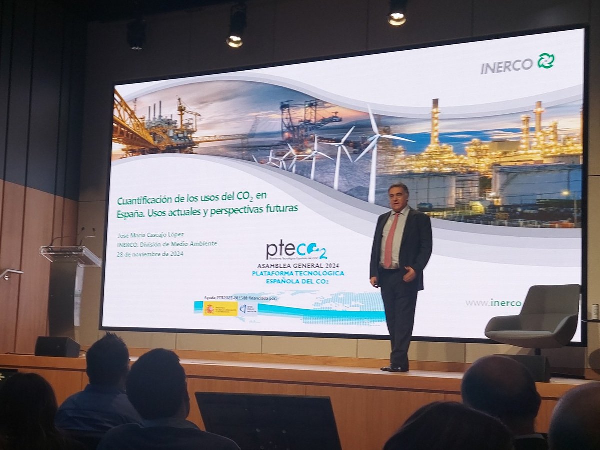 pteco2's tweet photo. José María Cascajo de @inerco presenta el nuevo estudio elaborado para la @pteco2 sobre la "Cuantificación de los #usosCO2 en España. Usos actuales y perspectivas futuras". Gracias al apoyo y financiación de la @AgEInves (PTR2022-PTR2022-001388) https://t.co/fUVeEGhvf7