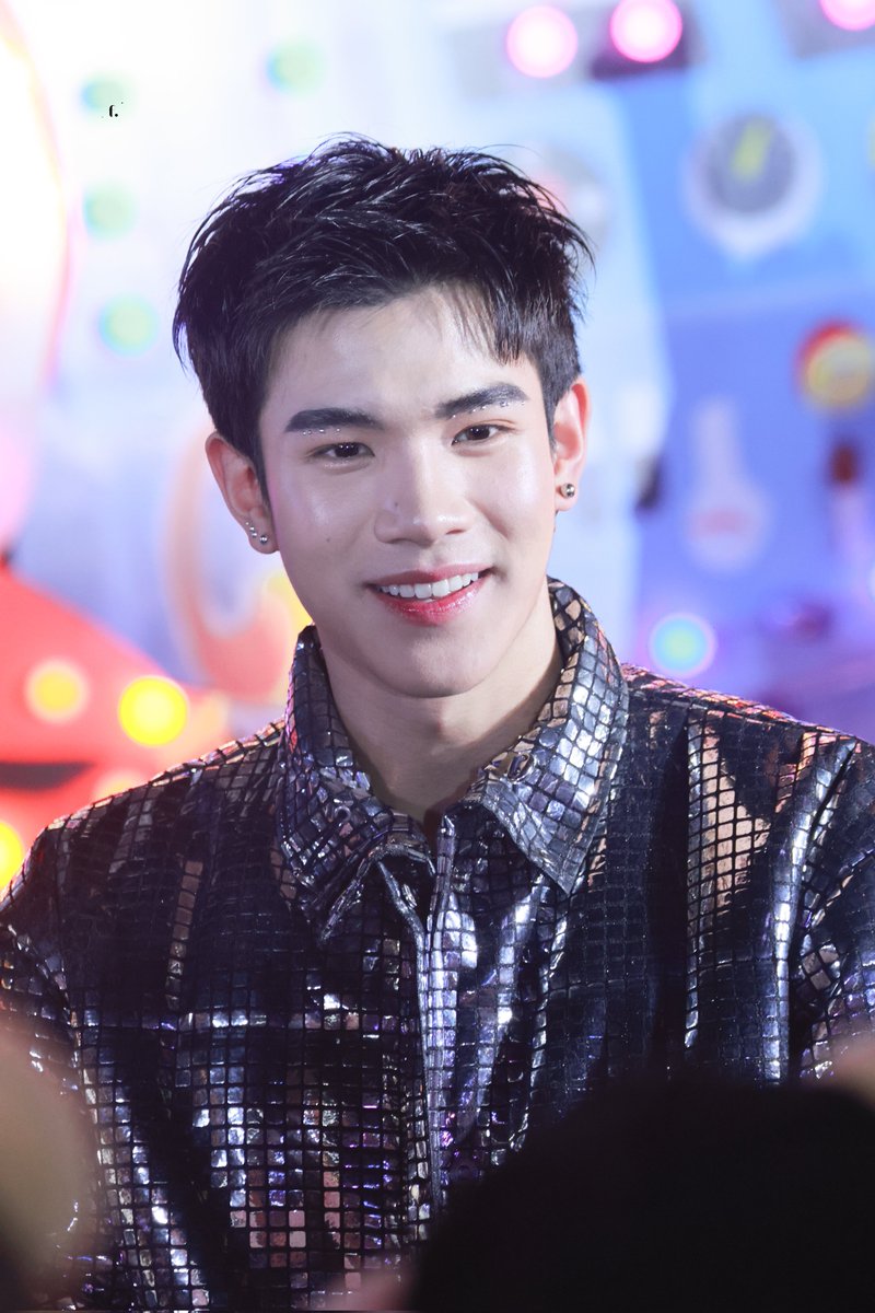 fis94's tweet image. ㅡ 241128 

❤️‍🩹❤️‍🩹❤️‍🩹

CELEBRATE EM X FOURTH
@tawattannn #Fourthnattawat
#EMDISTRICT1STxFourth