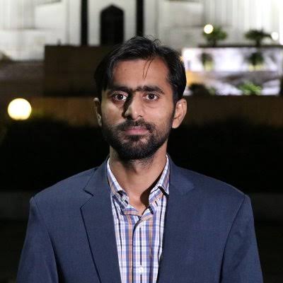 Mutmal_7's tweet photo. کیا آپ چاہتے ہیں شاکر اعوان اور مطیع اللّٰہ جان کی طرح ان دونوں کو بھی گرفتار کیا جائے  ؟؟؟ https://t.co/g5i1C12mWf