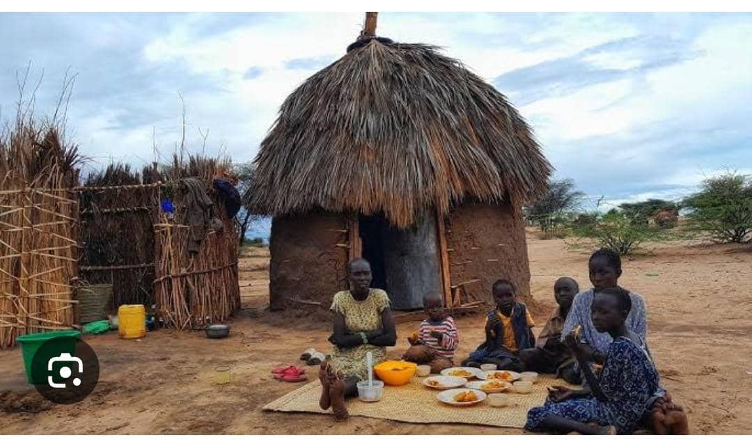 KUIBA UONGOZI KUNAFUKARISHA
Viongozi wa kuchaguliwa na wananchi kupitia sanduku huru la kura WANAWAJIBIKA kwa WANANCHI kwa kushirikiana  nao kutatua kero za kiuchumi na kijamii. Hivyo, jamii yenye Viongozi Bora  ni nadra  kukuta makazi DUNI kana haya hapa.